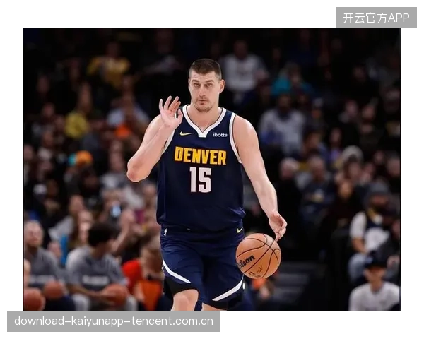NBA季前赛:掘金与快船的激战——约基奇的闪耀与快船的韧性战术